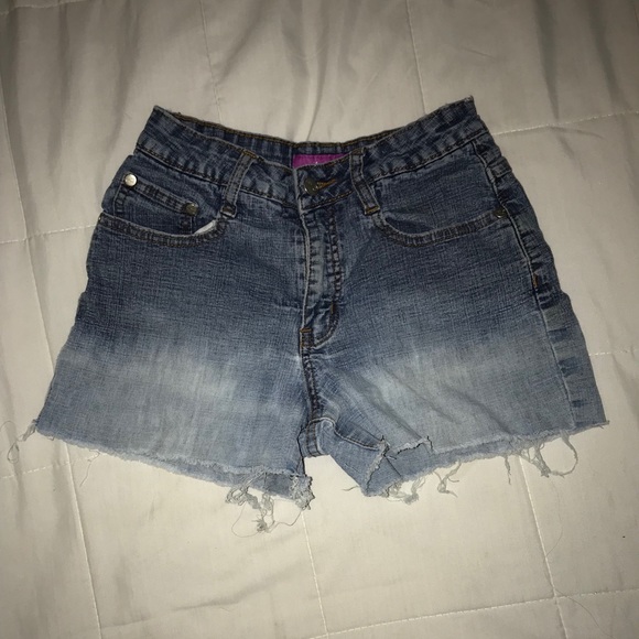 Ombré Bleached Shorts - Picture 2 of 2